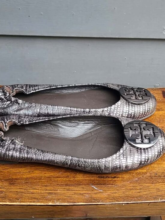 Tory Burch Reva Black Silver Snake Print Leather Ballet Flats size 8M main image 6